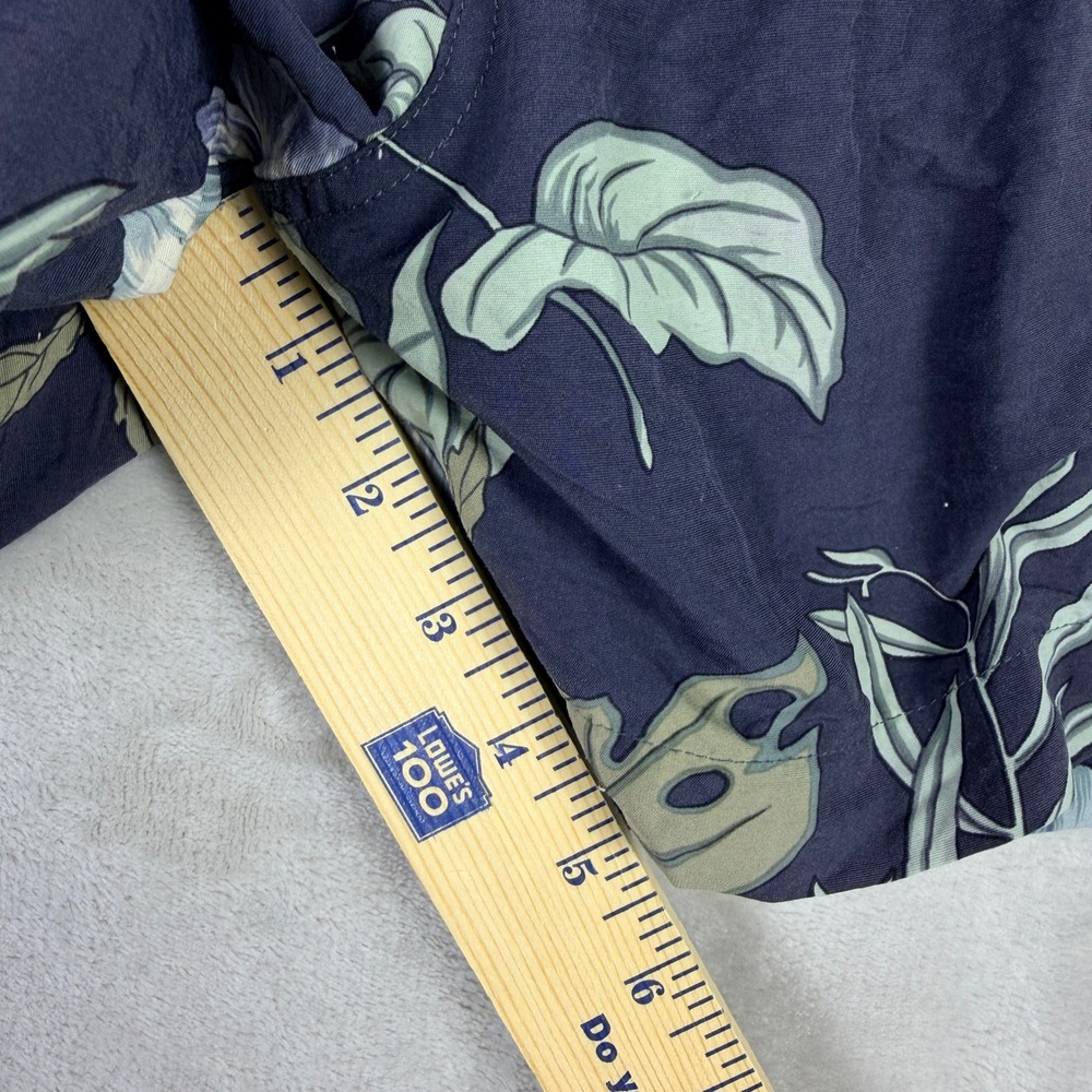 VINTAGE Tommy Bahama Swim Trunks Mens Large Navy Blue Floral Hibiscus Cargo - Picture 6 of 8